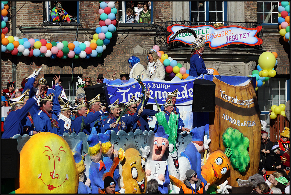 Rosenmontagszug 2011 in Düsseldorf