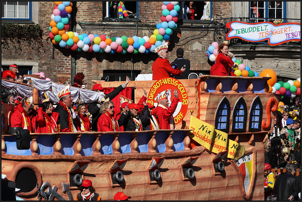 Rosenmontagszug 2011 in Düsseldorf