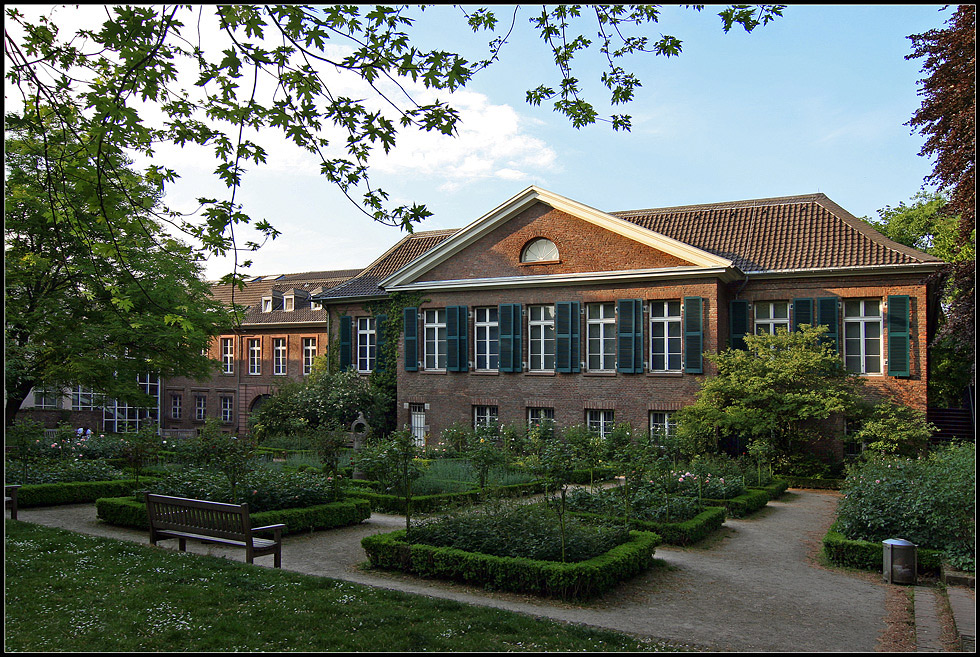 Garten des Stadtmuseums  Düsseldorf