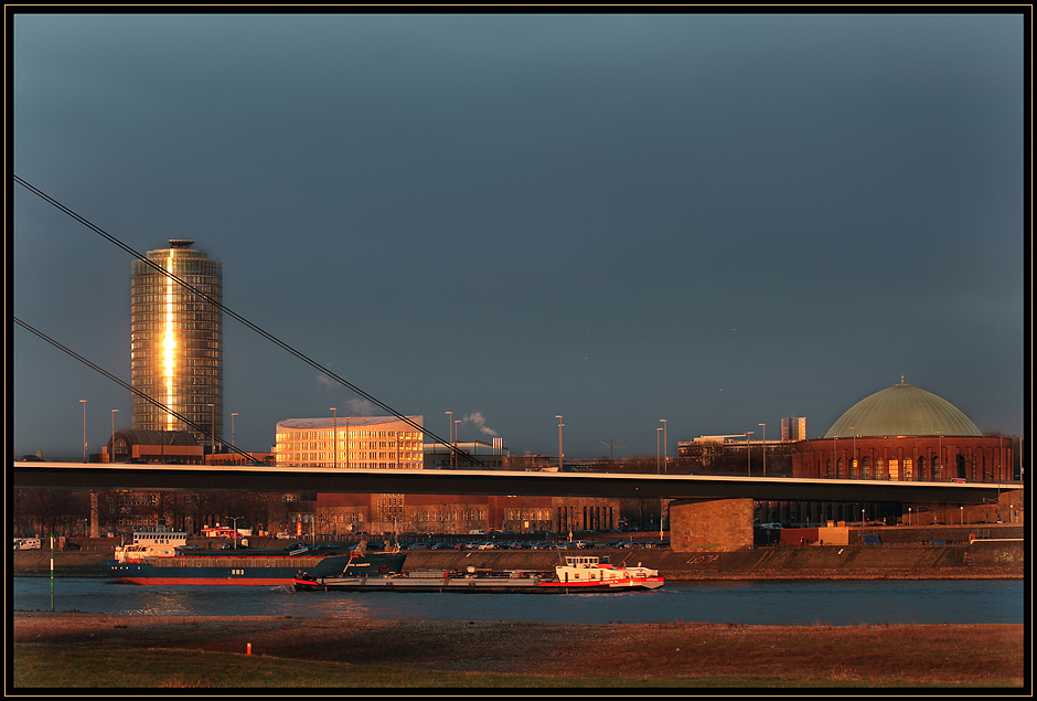 Düsseldorf - Hofgartenufer