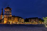  In der Düsseldorfer Altstadt - Blick auf den Burgplatz 